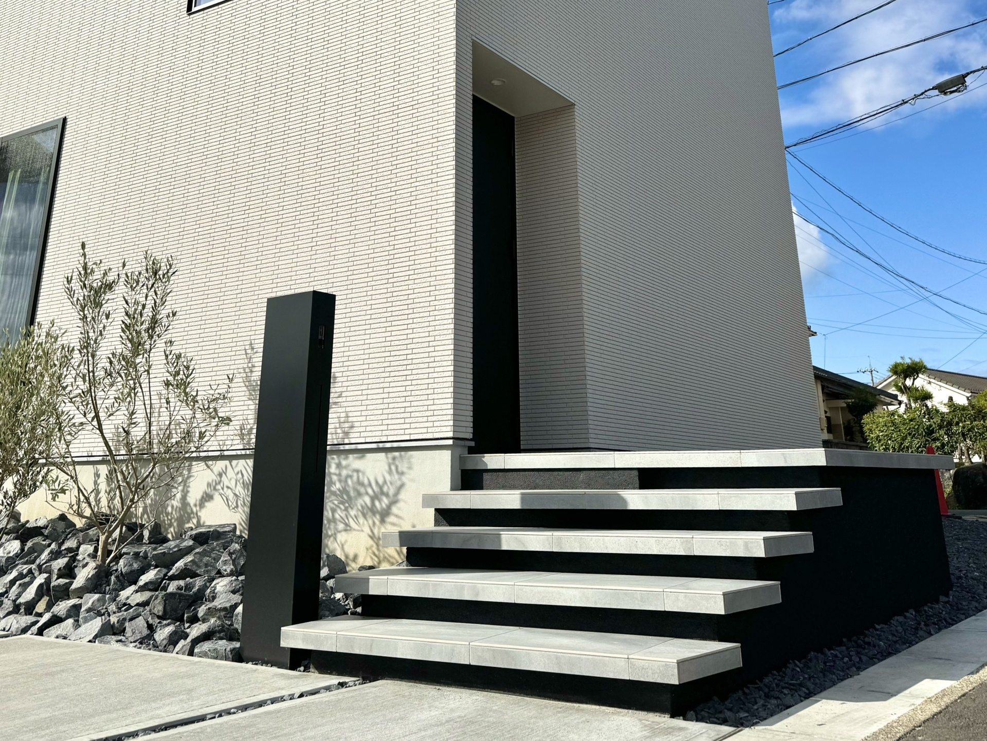 愛知県日進市　新築外構工事|MIRAIE (運営会社：パートナーホーム株式会社) 