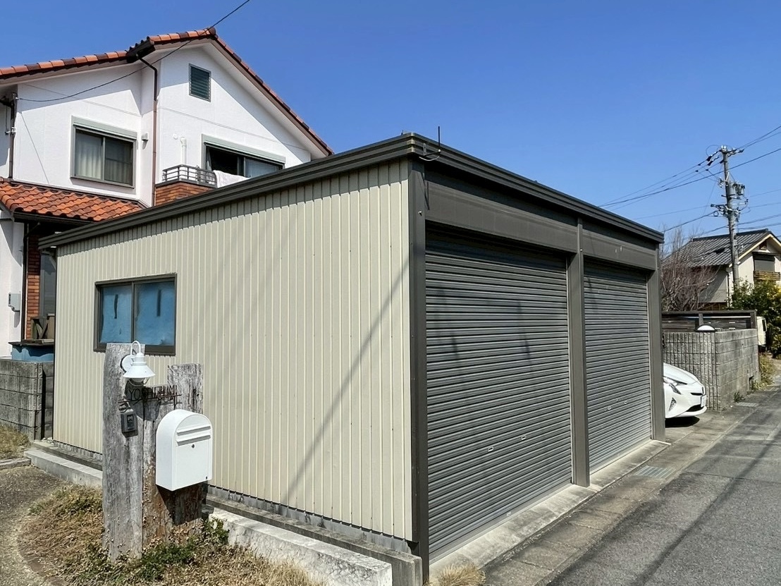 愛知県　日進市　外構リフォーム工事　エクステリア　カーポートSC　ブラック　駐車場拡張　ガレージ解体　モダン　塀新設　門塀　グレーのタイル　ミライエエクステリア|MIRAIE (運営会社：パートナーホーム株式会社) 